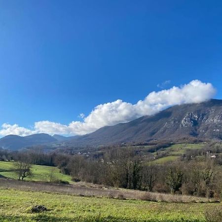 Apartamento Spacieux Logement Au Pied Du Vercors Saint-Jean-en-Royans Exterior foto